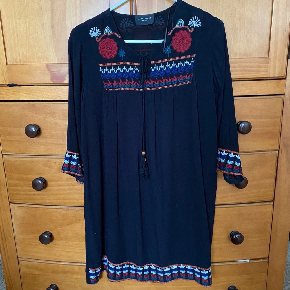 embroidered dresss